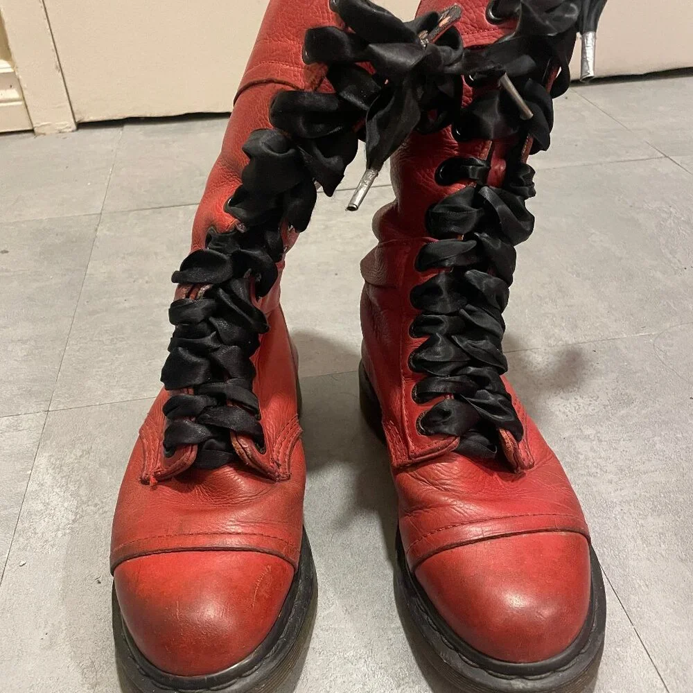 Dr Martens 'Triumph' 1914 size 6 combat boots - Picture 2 of 9